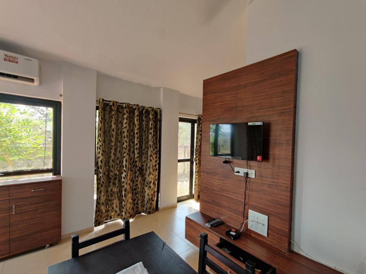 Jenjon Karjat Resort - One Bhk Premium Chalet With Optional Swimming Pool Eksteriør billede