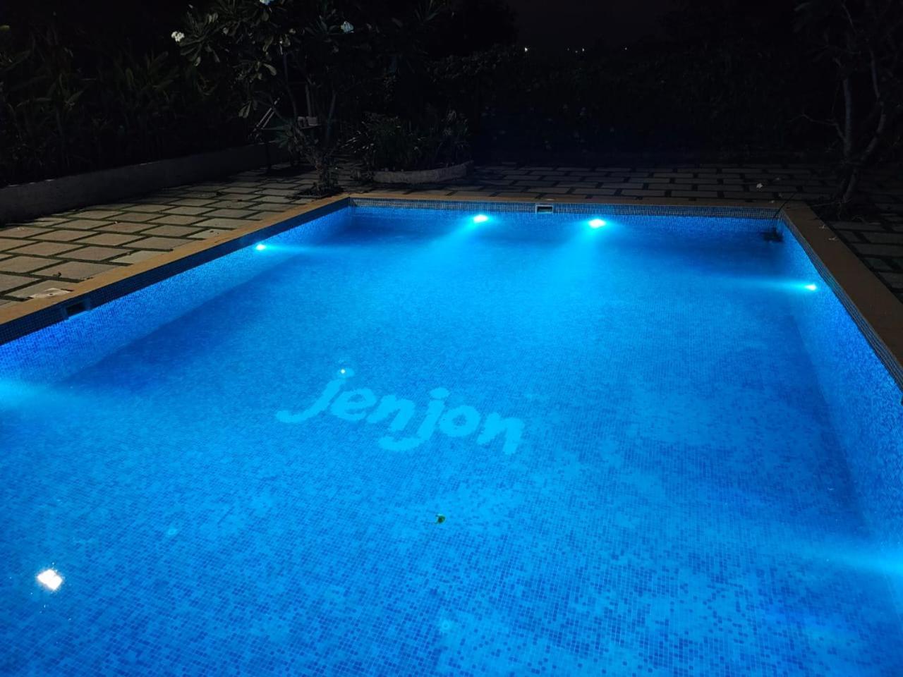 Jenjon Karjat Resort - One Bhk Premium Chalet With Optional Swimming Pool Eksteriør billede